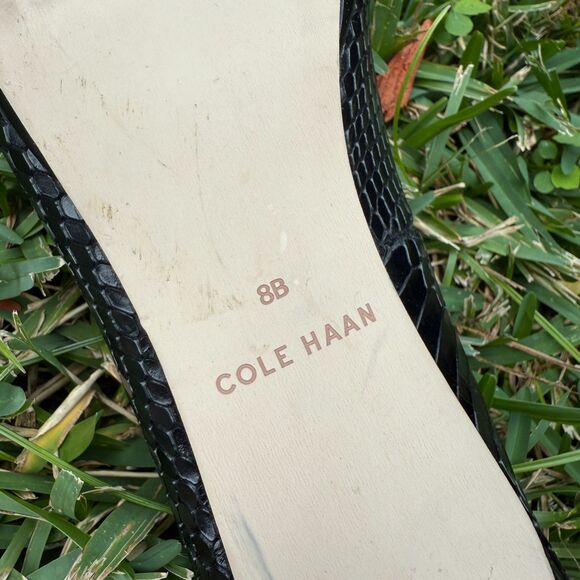 Cole Haan Black Snakeskin Pumps Size 8 - Picture 8 of 8